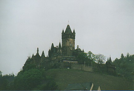 Castle - Cochem.jpg (26477 bytes)