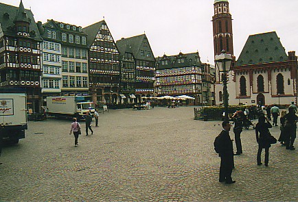 Frankfurt - Markplatz.jpg (64083 bytes)