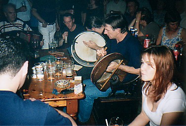 Band at Pub2.jpg (43774 bytes)