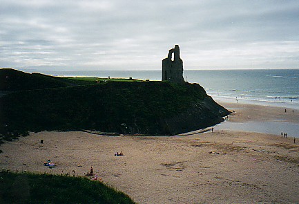 Ireland West Coast (Ruins).jpg (39356 bytes)