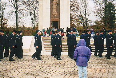 SFS Marching in Front of Memorial.jpg (59737 bytes)