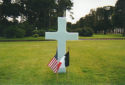 cross.jpg (62316 bytes)