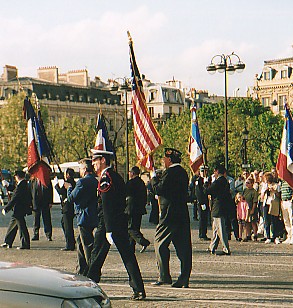 Marching w American Flag.jpg (47896 bytes)